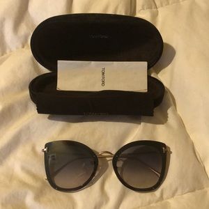 Tom Ford NEW Sunglasses with case like new